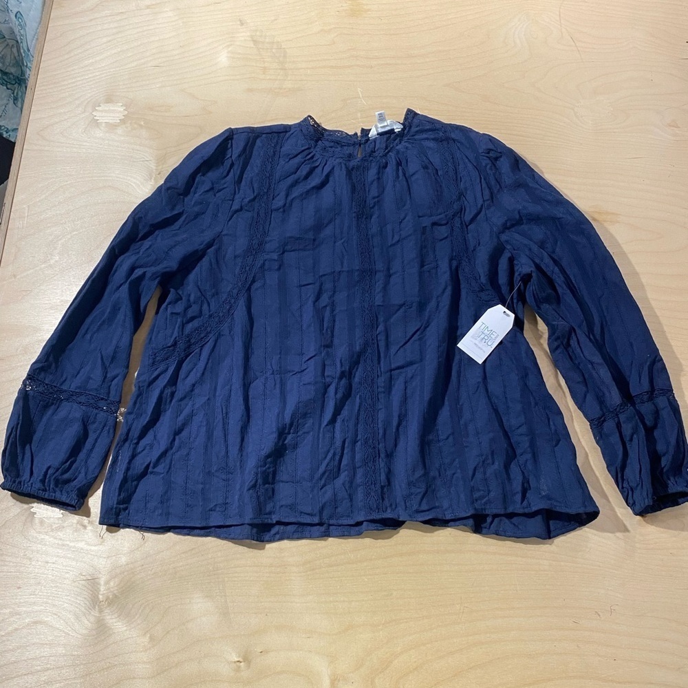 Time and Tru Navy Lace Detail Top XXL (20) (GO)